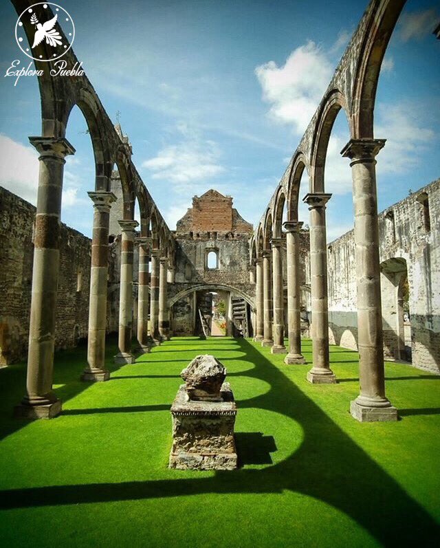 EsMexico's tweet photo. #Felizsábado
Ex Convento Franciscano de Santiago Apóstol"
#TecalideHerrera #Puebla  Vía #ExploraPuebla #EsMexico https://t.co/TtI5nkQX5Q