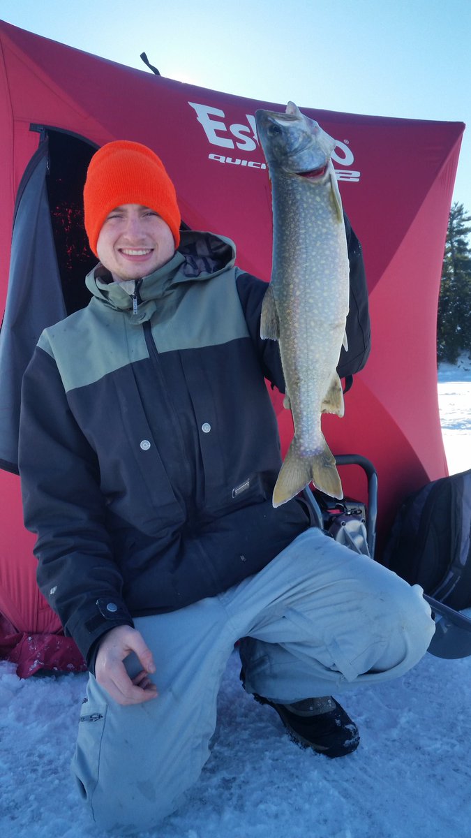 MacFish613's tweet image. Got my buddy Cole onto his first lake trout! #fishing613 #ontario