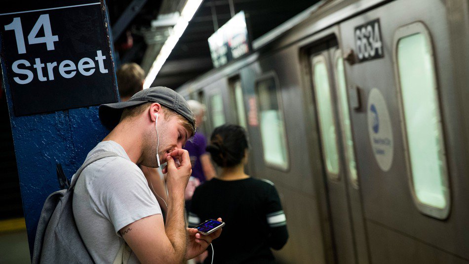 Eboxlab's tweet photo. Wifi and cell service is coming to all New York City subway stations. https://t.co/38cBCHI6SD #technews https://t.co/PtP8eOYwFv