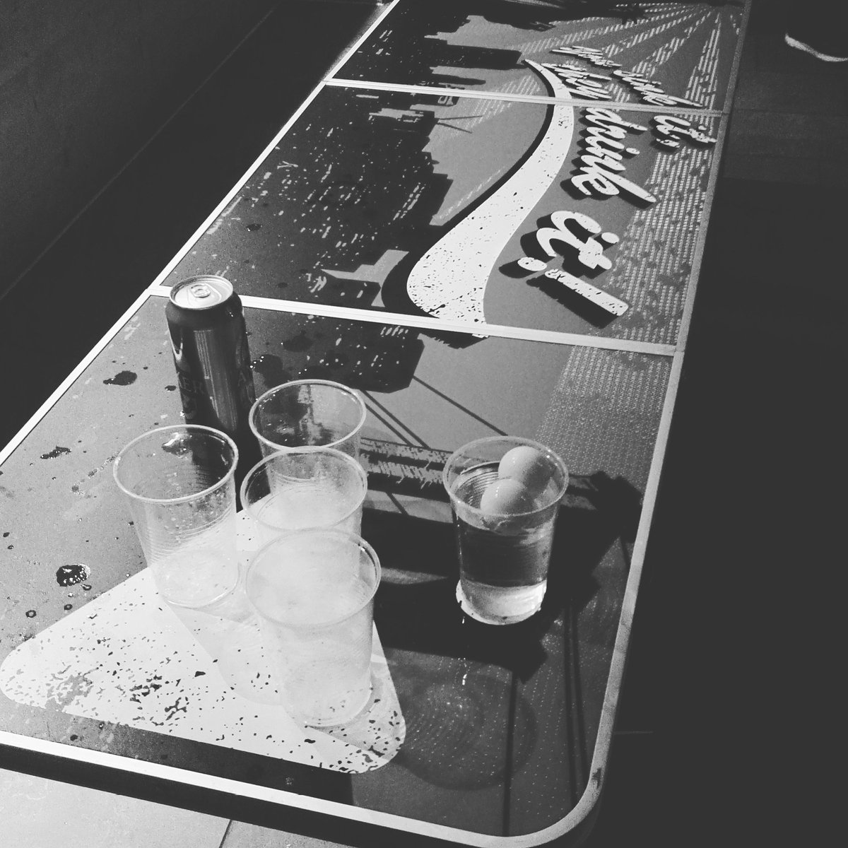 Pelger86's tweet photo. #hüsli #bierpong #friends #langsamsbersechervoll #imhüescheschalt https://t.co/GYaQckoyYR