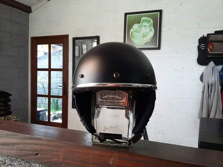 ab3nkz09's tweet photo. Fast Response by WhatsApp +6281362638282 #bratstyleclub #japstyleindonesia #japstylegram #japstylebobber #japstylejakarta #bratstyle #helmet https://t.co/PC45Pef6X6