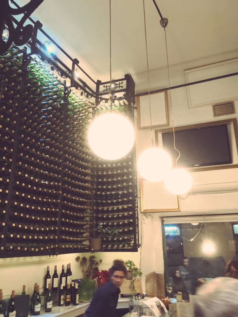 rrnovillo's tweet photo. Con sed @dcana #Madrid https://t.co/4PudWqMnJP