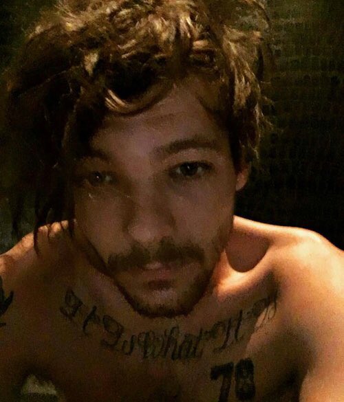 2017babes's tweet photo. 2017 goal : see the end of babygate #freelouis 🌹 https://t.co/WmMKeMWtZ4