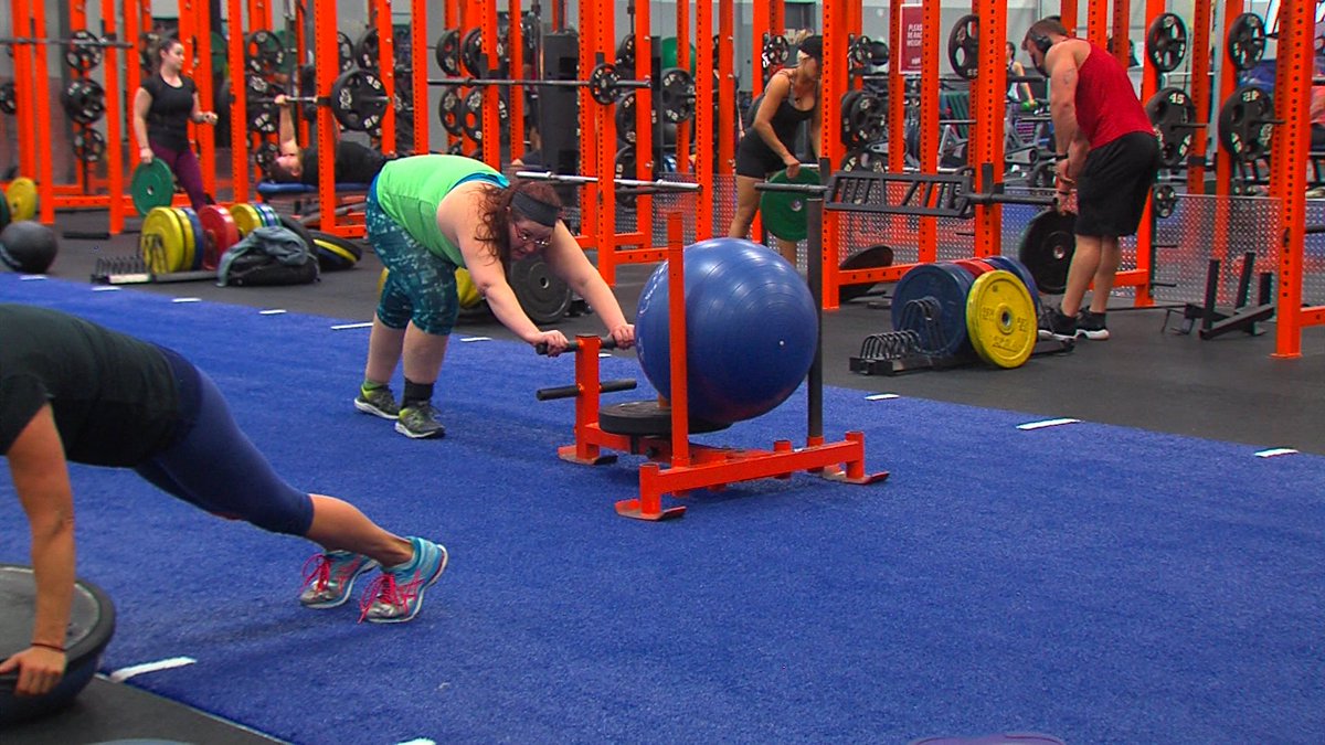 WFLAAllyson's tweet image. #GetUpGetActive starts tmrw at 5AM! Were trying out Grid Iron as part of #CampCrunch. It's a small group,sports conditioning experience #SRQ