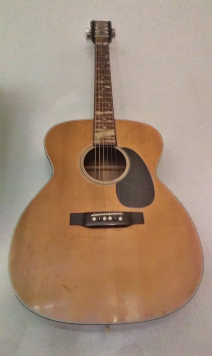 SkiyeSounds's tweet photo. #fretless 6-string #classical strung (nylon) #acoustic #guitar #musician #guitarist #innovator #inventor #music #guitarist #musicproducer https://t.co/VQ44eP78uY