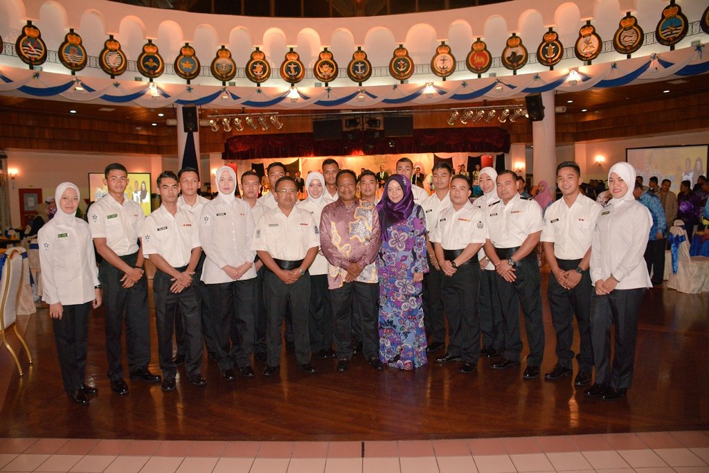 MkPLTLDM's tweet photo. Malam Barbekue sempena Perpisahan Panglima Bantuan #Jasamu Dikenang @tldm_rasmi https://t.co/D38WHm5GMI