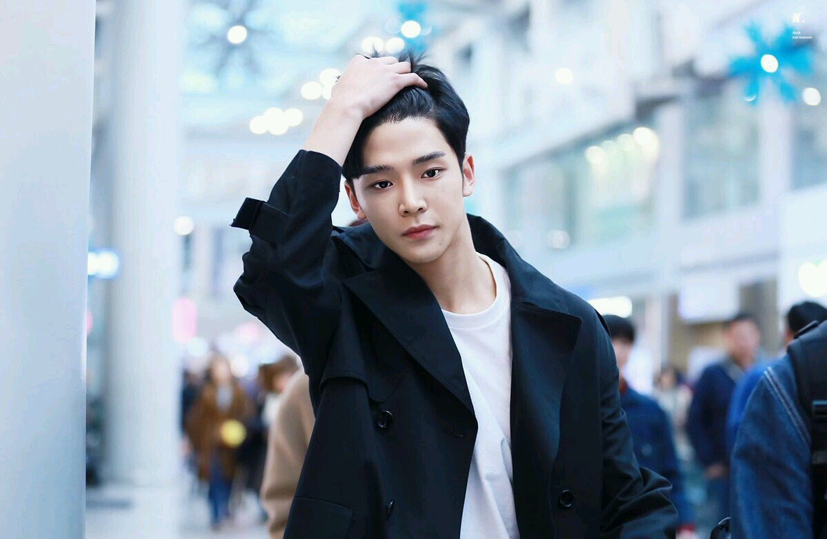 Rowoon pics on Twitter: "170106…