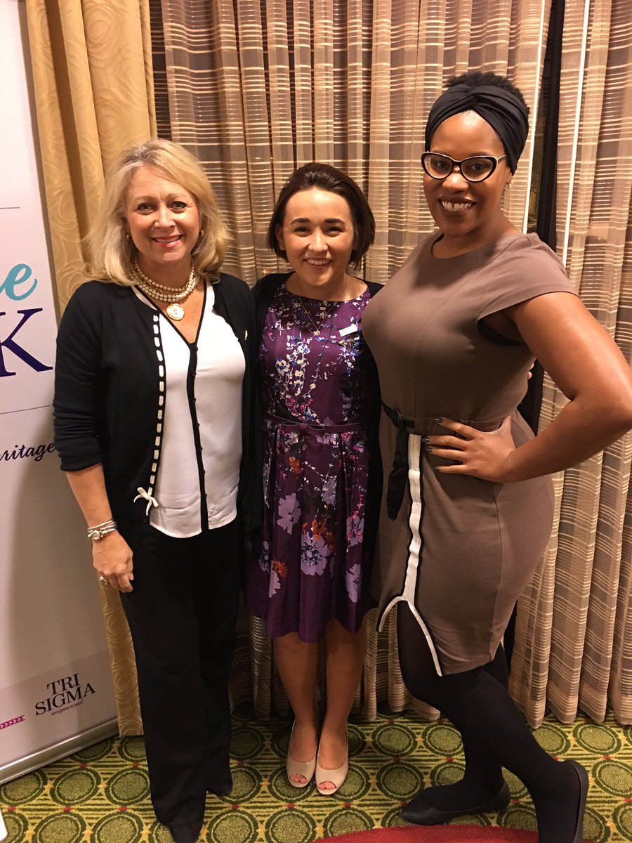 TriSigma_ZetaPi's tweet photo. Our chapter president Paige with our past chapter advisor &amp; Tri Sigma national President Natalie Averette and Zeta Pi alumna Khari Johnson! https://t.co/8lIw5qJc6l