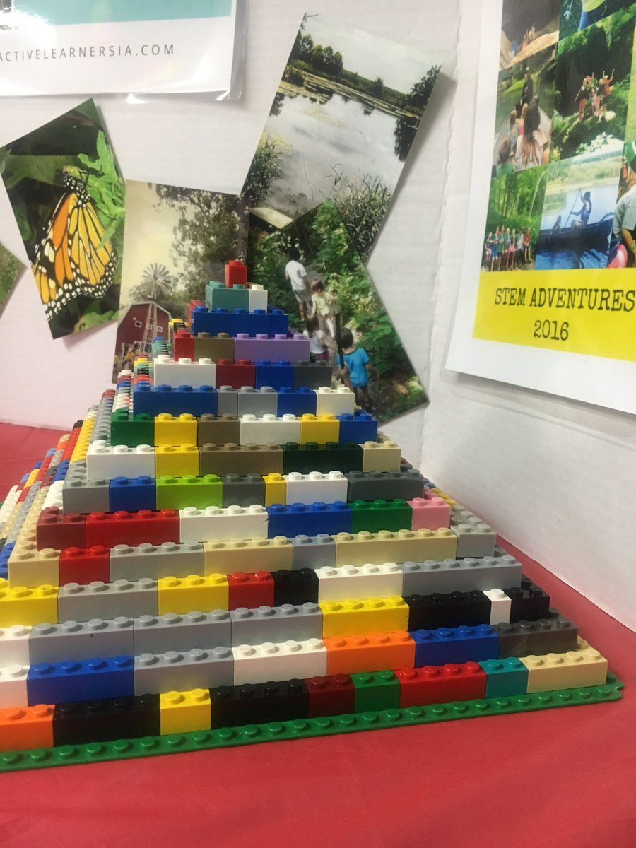 ActivelearnerIA's tweet image. Thank you for coming to our annual Downtown Iowa City Makerspace! MORE FREE Pop-up Makerspaces in 2017 with @CoderDojoIACity!