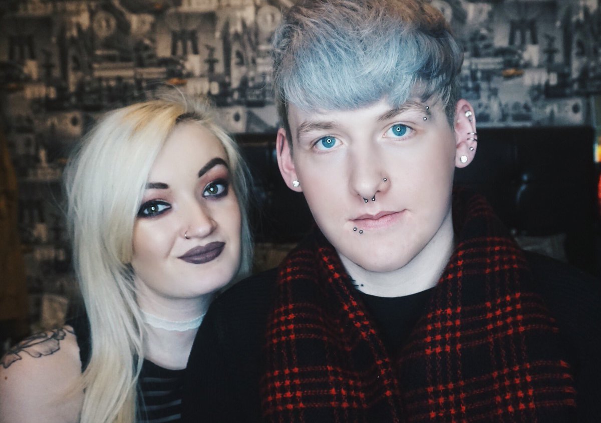 thisboyknowss's tweet photo. We just recorded our first ever YouTube collab & it's HILARIOUS🙌🏼😂🖤 #thisboyknows https://t.co/F5pDw8T7di