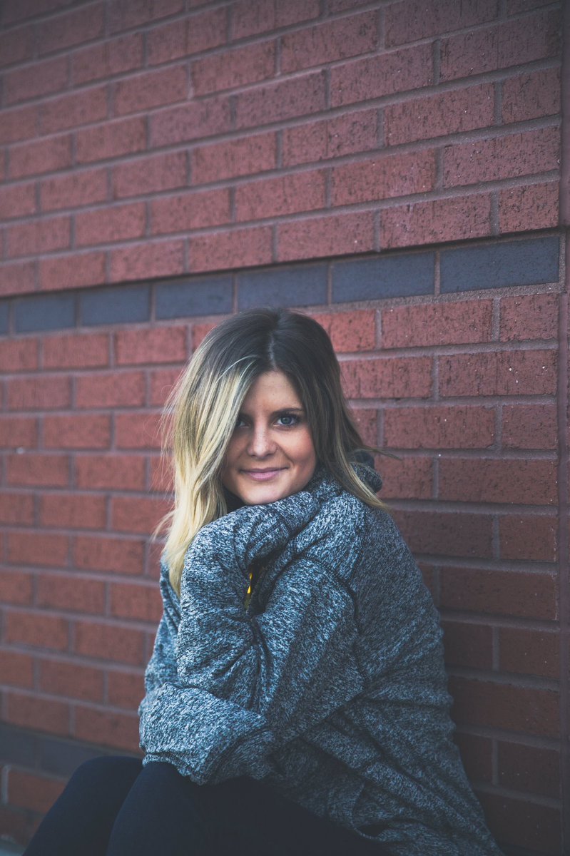 SStandardCo's tweet image. Retweet for your chance to win a red, charcoal or navy fleece hoodie... Must be following to win! Winner will be announced Sunday night.