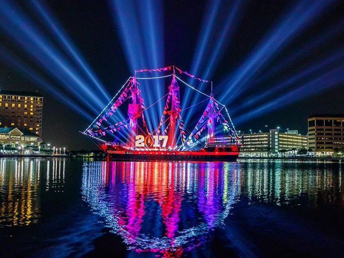 C1nNsuRWgAA-9fu.jpg:small