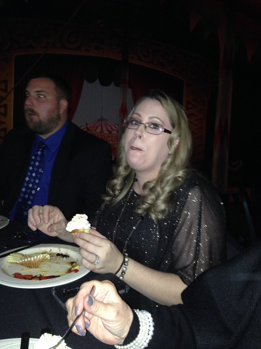 Candice, put that second cupcake down! #sjchamber