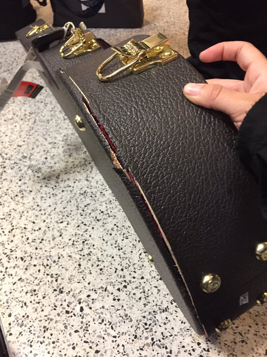 galindothegood's tweet image. Flew @united today. Had my new guitar in a traveling case. Somehow, it was returned to me like this. In awe of the negligence.