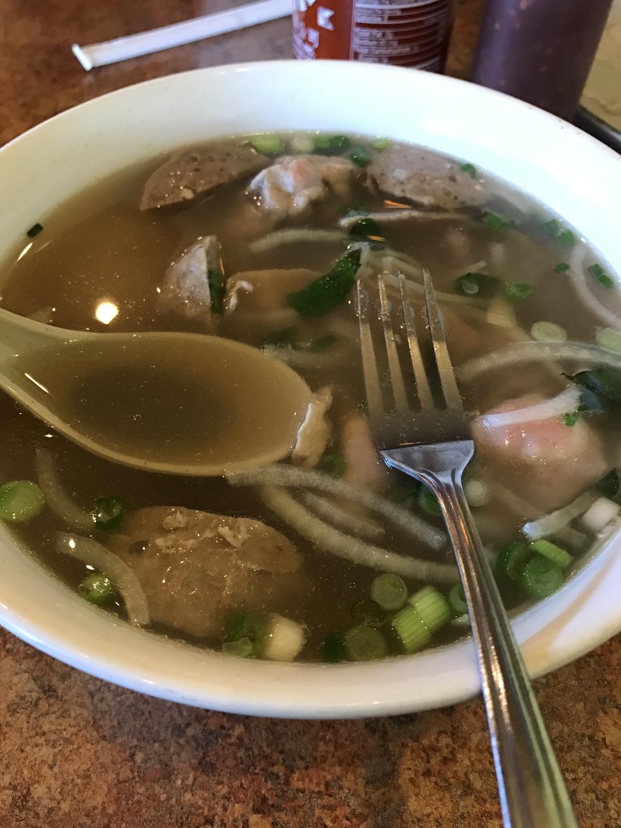 HeyyyyStar's tweet photo. #pho #phork #badasian https://t.co/iqBwrKQywc
