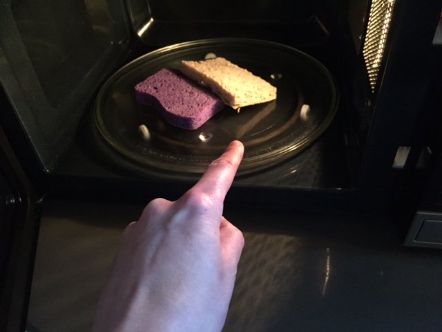pagetpaget's tweet image. Hey guys, will you meet me on Instagram ? I'm new, advice would be deeply appreciated. I am pagetpagetgram. This is "Sponge Cleaning"