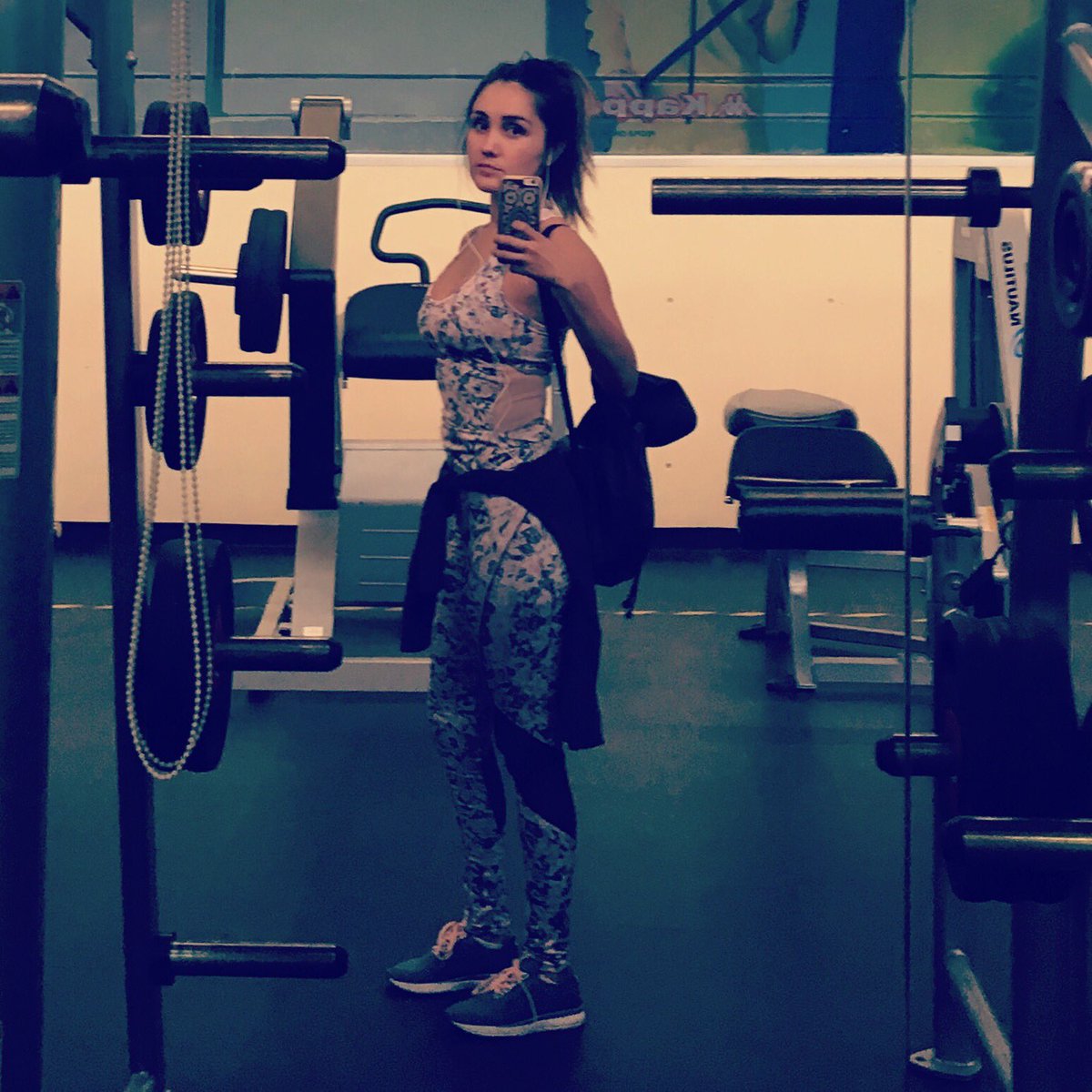 DulceMaria's tweet photo. Hoy de vuelta al Gym 😅💪🏼🤦🏻‍♀️ #sportsworldmex @SportsWorldMex https://t.co/wrpJbCjrbt