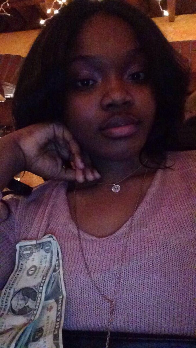 rashekia's tweet photo. #giveemface 😍 , selfies from my birthday 👑☺️❤️ https://t.co/4W3GnFjUrC