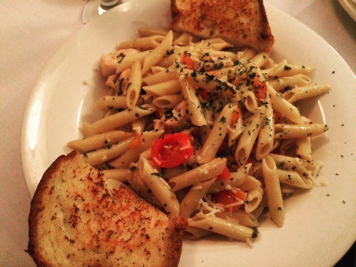 truevibe75's tweet photo. #chickenpenne #seanpatricks https://t.co/tqBoSL8Tm4