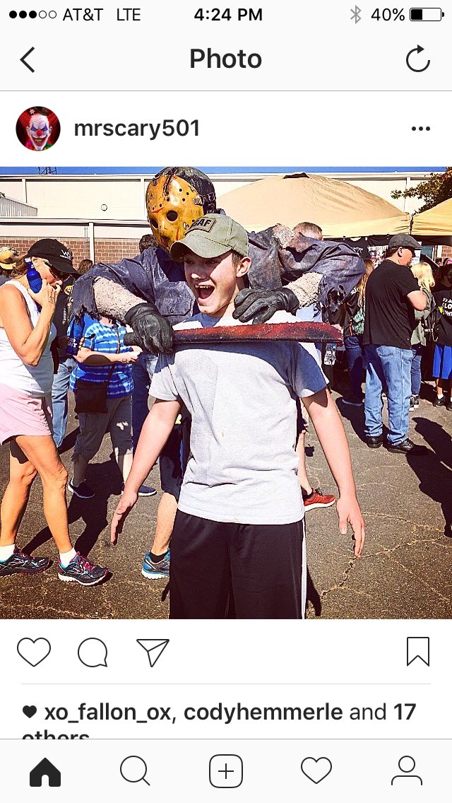MrscaryGaming's tweet photo. He wanted a hug! #givngouthugs #jason #jasonmask #bigjason #killer #jasonofbentonar https://t.co/JuHDtVzT7C