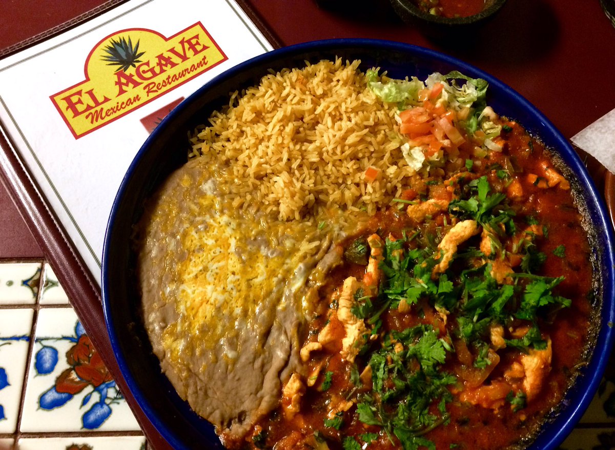 rosehcarr's tweet photo. El Agave is great Mexican food! With a 20% off student discount and large servings, what's not to love? ❤️ #J307 #Bellingham https://t.co/huPjDTwpDb