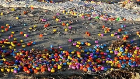 кусто жак-ив книга сюрпризы моря. сюрпризы моря жак ив кусто. звездный сюрприз карамель игрушка с тату. кусто и паккале под названием сюрпризы моря. море киндеров.