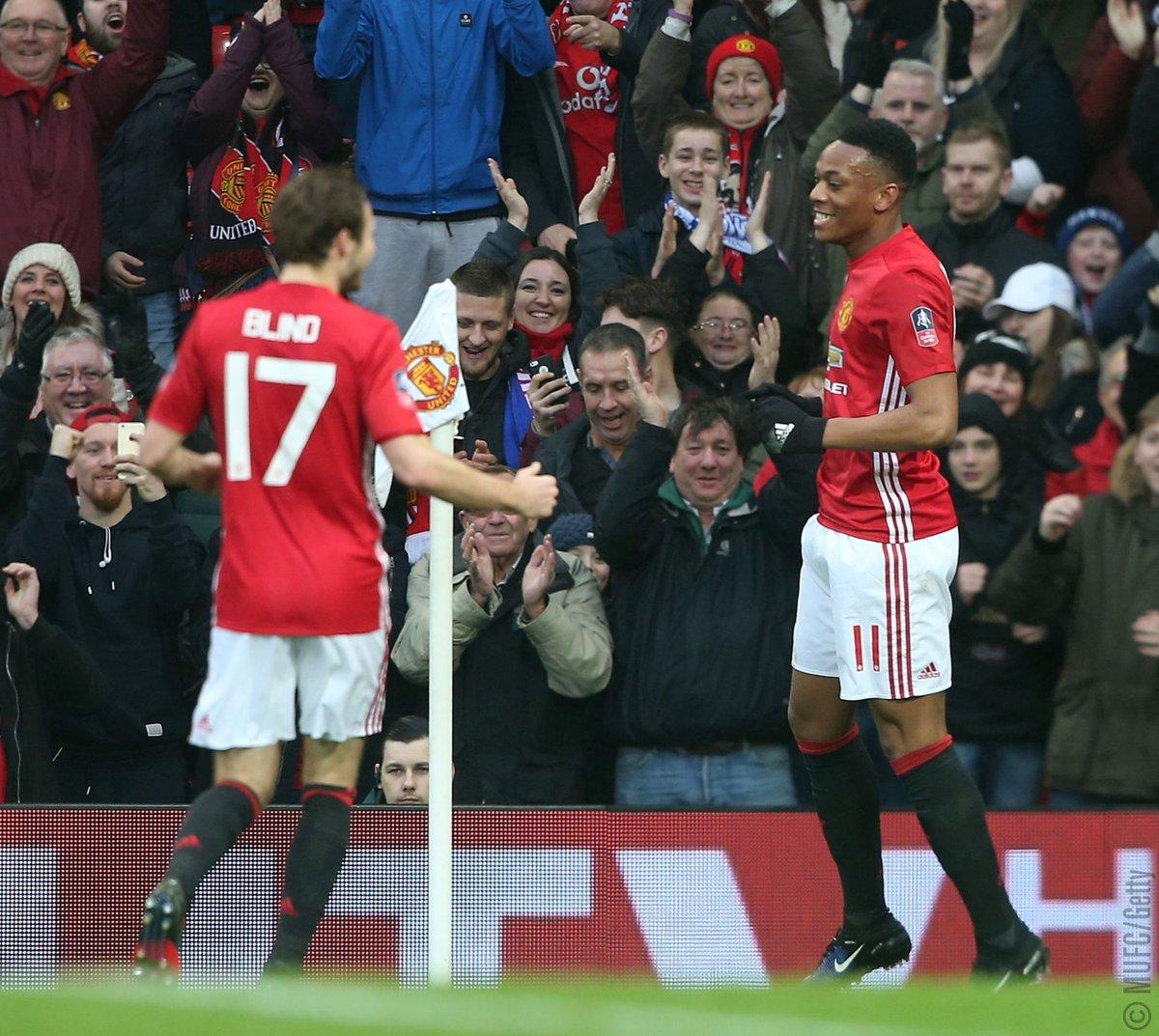 Manchester United tweet media