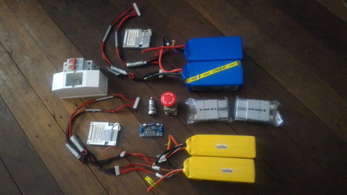 RcBrisbane's tweet photo. Lipo in all the things! Especially the EBike... #sparklesthemaimer https://t.co/zs7RCcKDiN