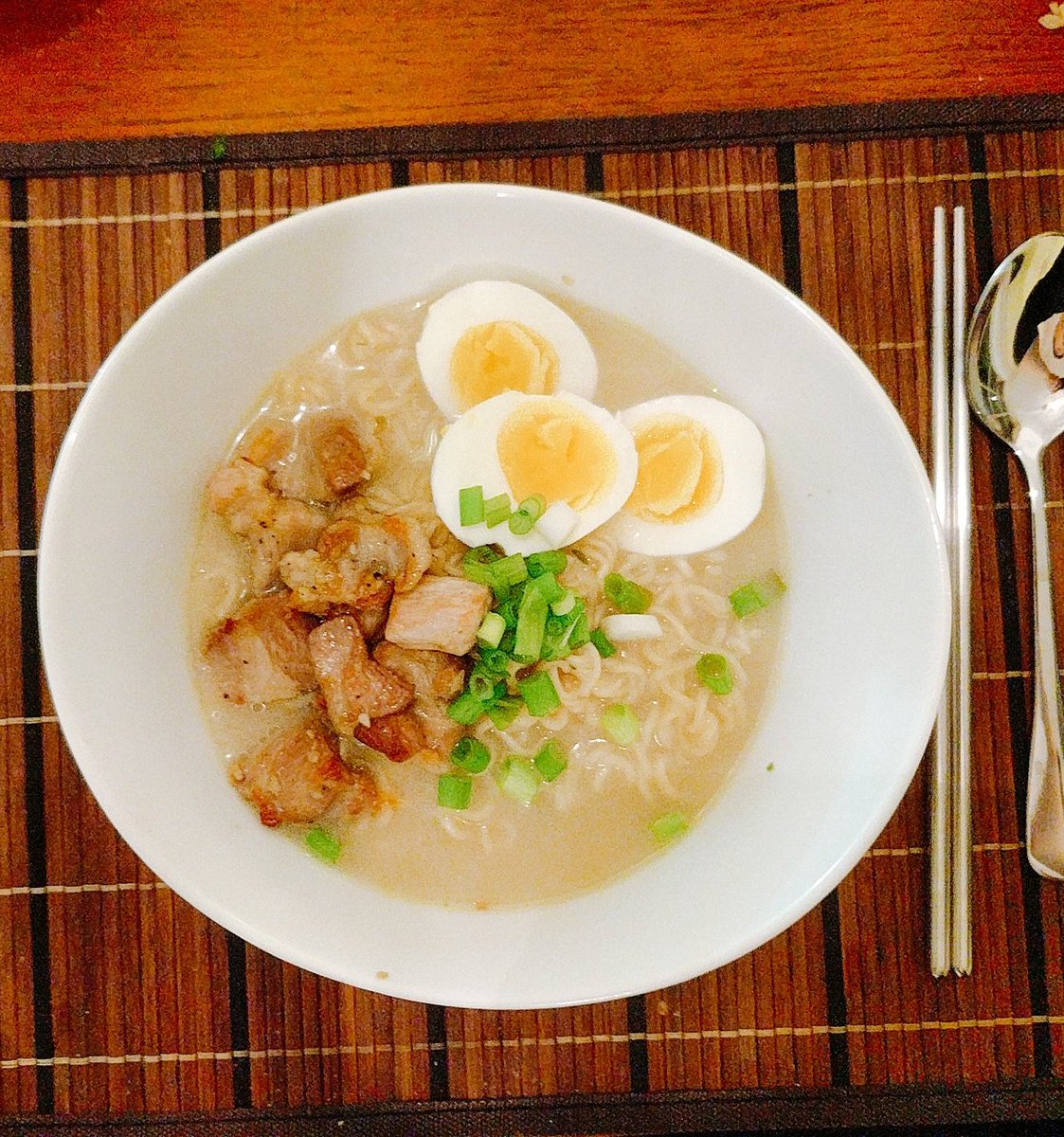 Tonkotsu Ramen. #homemade #ramen #japanese #eggs #daily #foodie #seattle #라멘 #요리 #cooking #like4like #팔로우 #라면 #맛남 #맞팔 #food #social #dinner