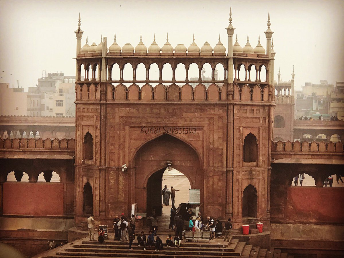 kunalsrivastva's tweet image. @incredibleindia @dttdc @OldDelhiFilms #jamamasjid #Mosque #iphone7pluscamera @TourismOfIndia #photography