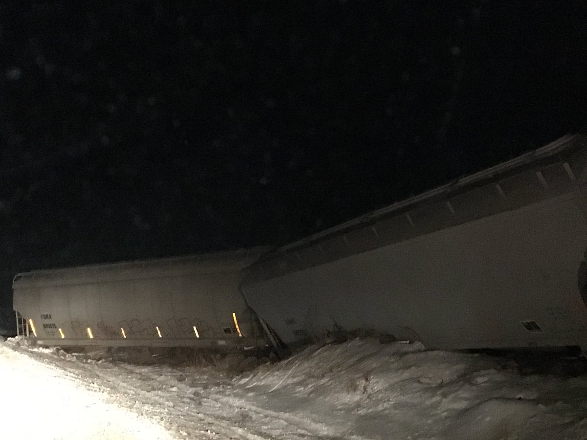 valeriejuareztv's tweet photo. #Breaking There's been a train derailment off Highway 30 in Shelton! https://t.co/aIchHzLBql