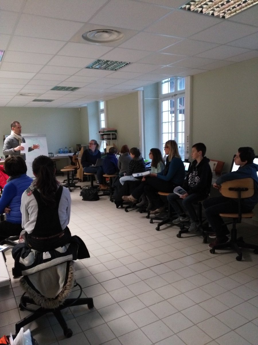 coderdojooise's tweet image. Atelier Coder Dojo hier à #Senlis @coderdojo @oise