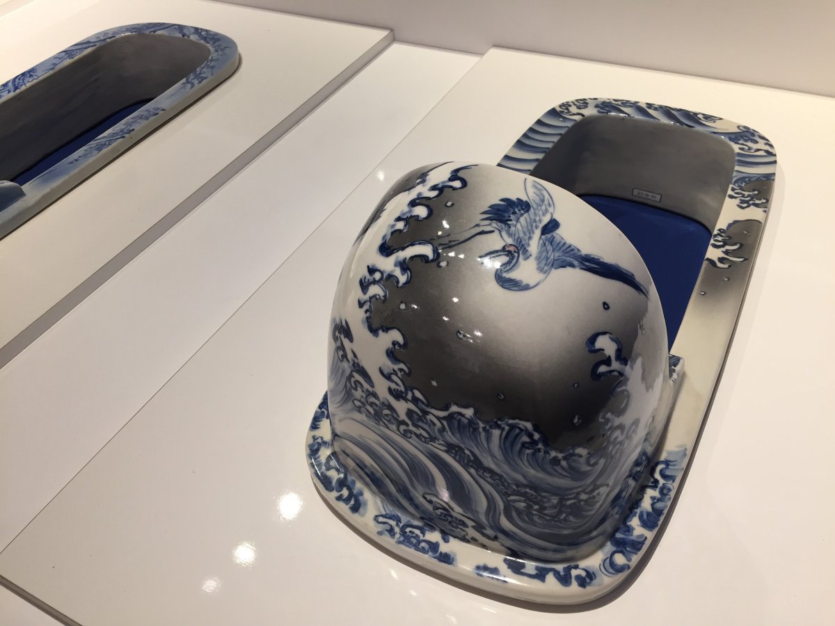 わが道をゆくよ みなさんのtlに大変うつくしい便器はいかがでしょ 中国では青花 英語ではblue And White と称される染付 陶磁器製便器がそろい踏み 明日まで Bunkamuraギャラリー 染付古便器の粋ー青と白 もてなしの装い 染付古便器 Blue And わが道をゆくよ みなさんのtlに大変うつくしい便器はいかがでしょ 中国では青花 英語ではblue And White と称される染付 陶磁器製便器がそろい踏み 明日まで Bunkamuraギャラリー 染付古便器の粋ー青と白 もてなしの装い 染付古便器 Blue And