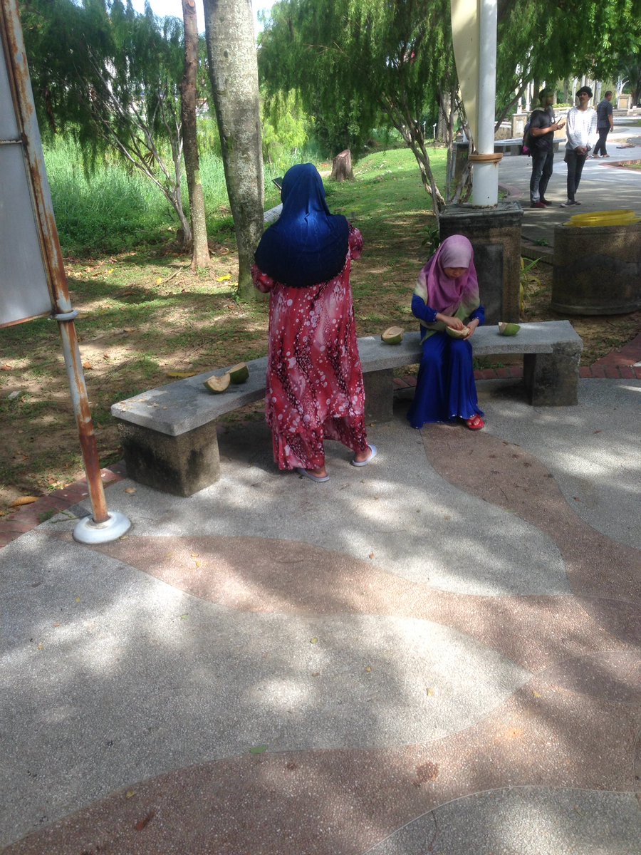 aktivit hujung minggu di Pengkalan Batu 😊