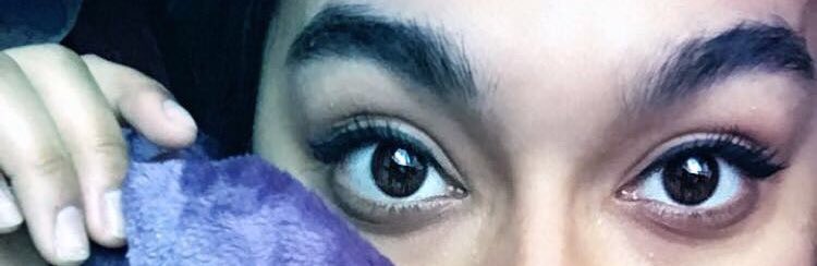 Neverlandx_x's tweet photo. #FavoriteBodyPart my ojos https://t.co/2USnK31B6L