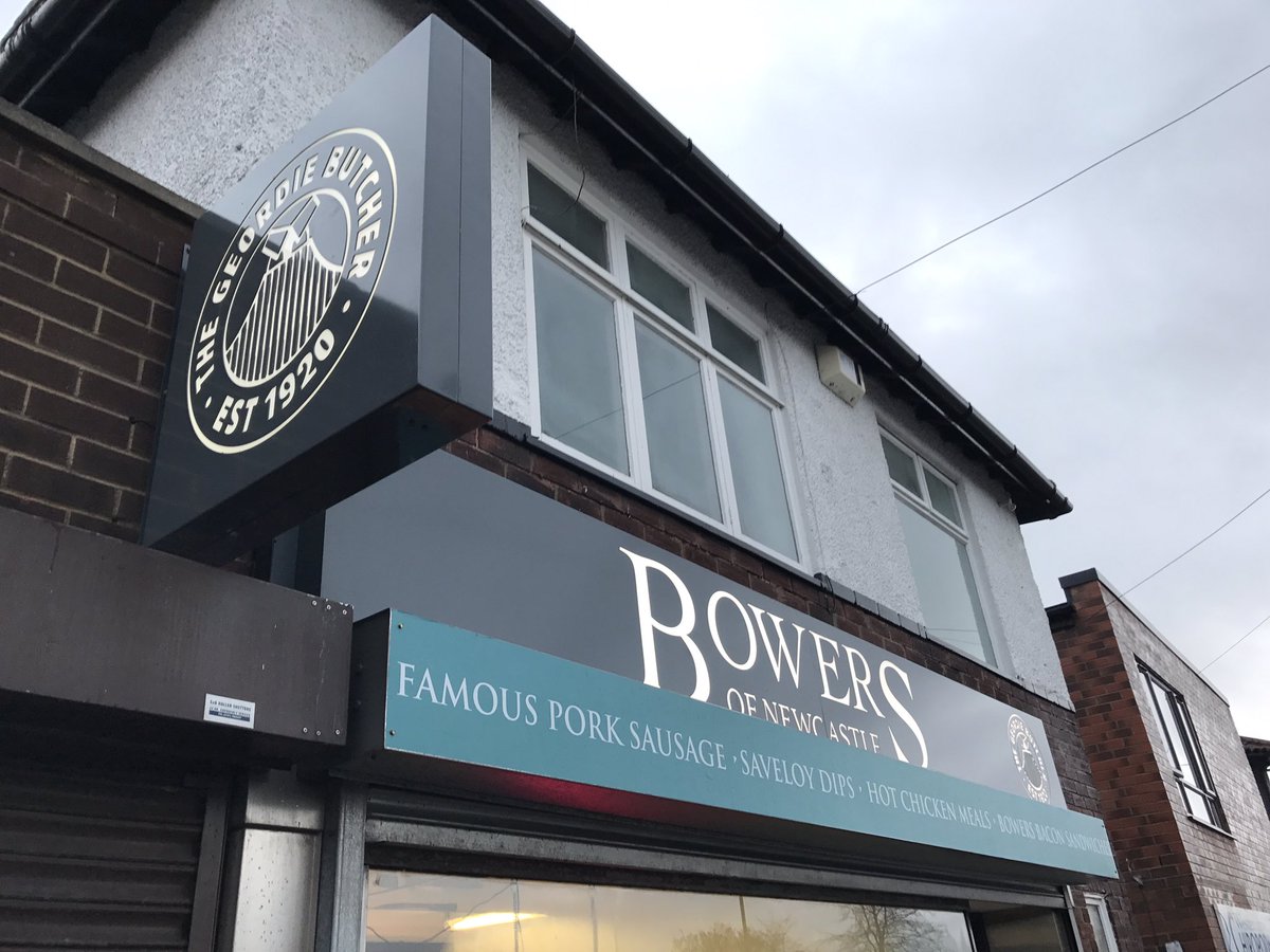 ExcelSignsNE's tweet image. #IlluminatedLightBox #LED #Pantray manufactured and installed for #BowersNewcastle #StrategicPrint