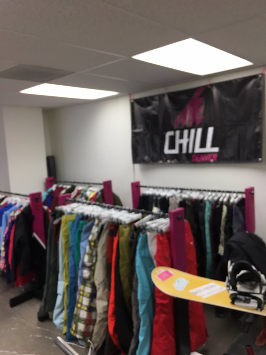 chill_denver's tweet photo. The @ChillFoundation #denver #snowboarding program is ready to roll today!   The calm before the storm.    @LovelandSkiArea here we come! https://t.co/vCFFaCSNrm