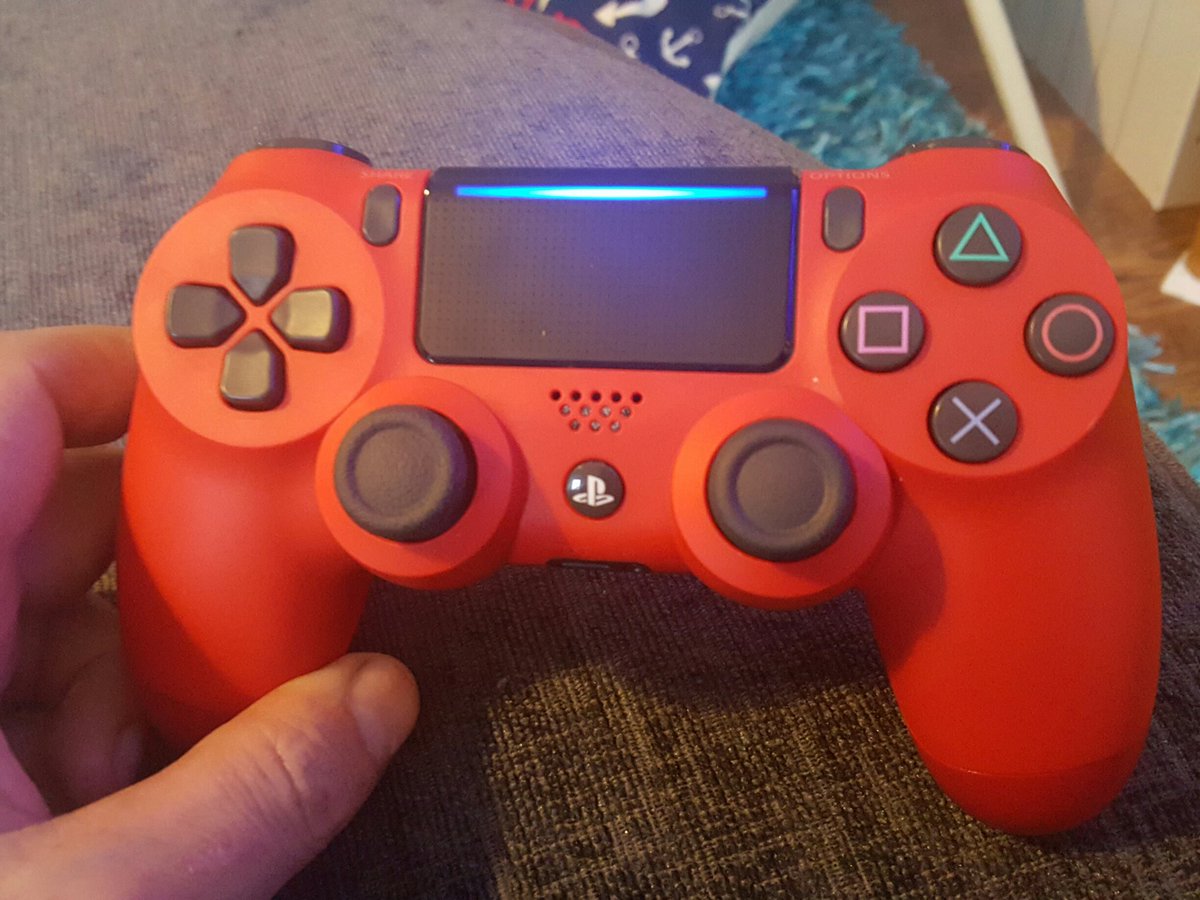 Hey lovely people! I have set up my new PS4. If you are on ps4 please add me :) Steven_Ella1