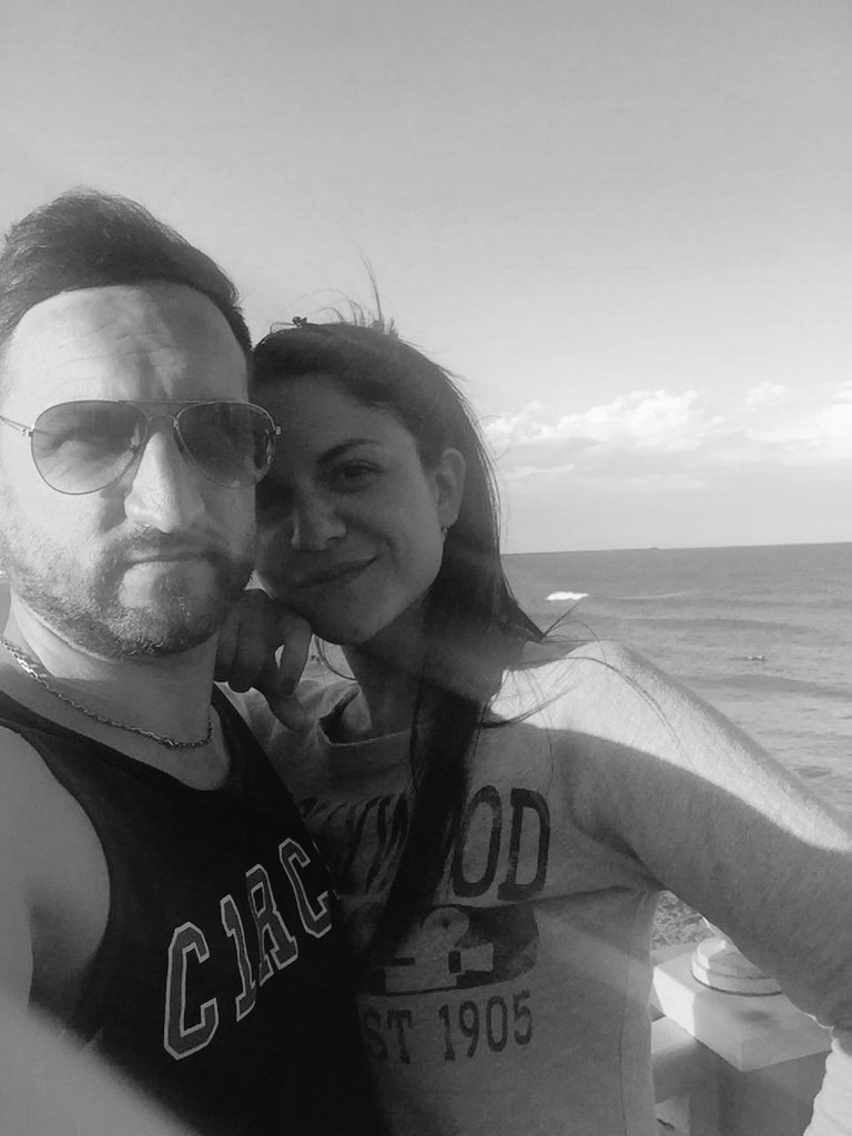 FerAviador's tweet photo. Con la genial Maribel en Punta Mogotes. https://t.co/5tGnZJ2uBD