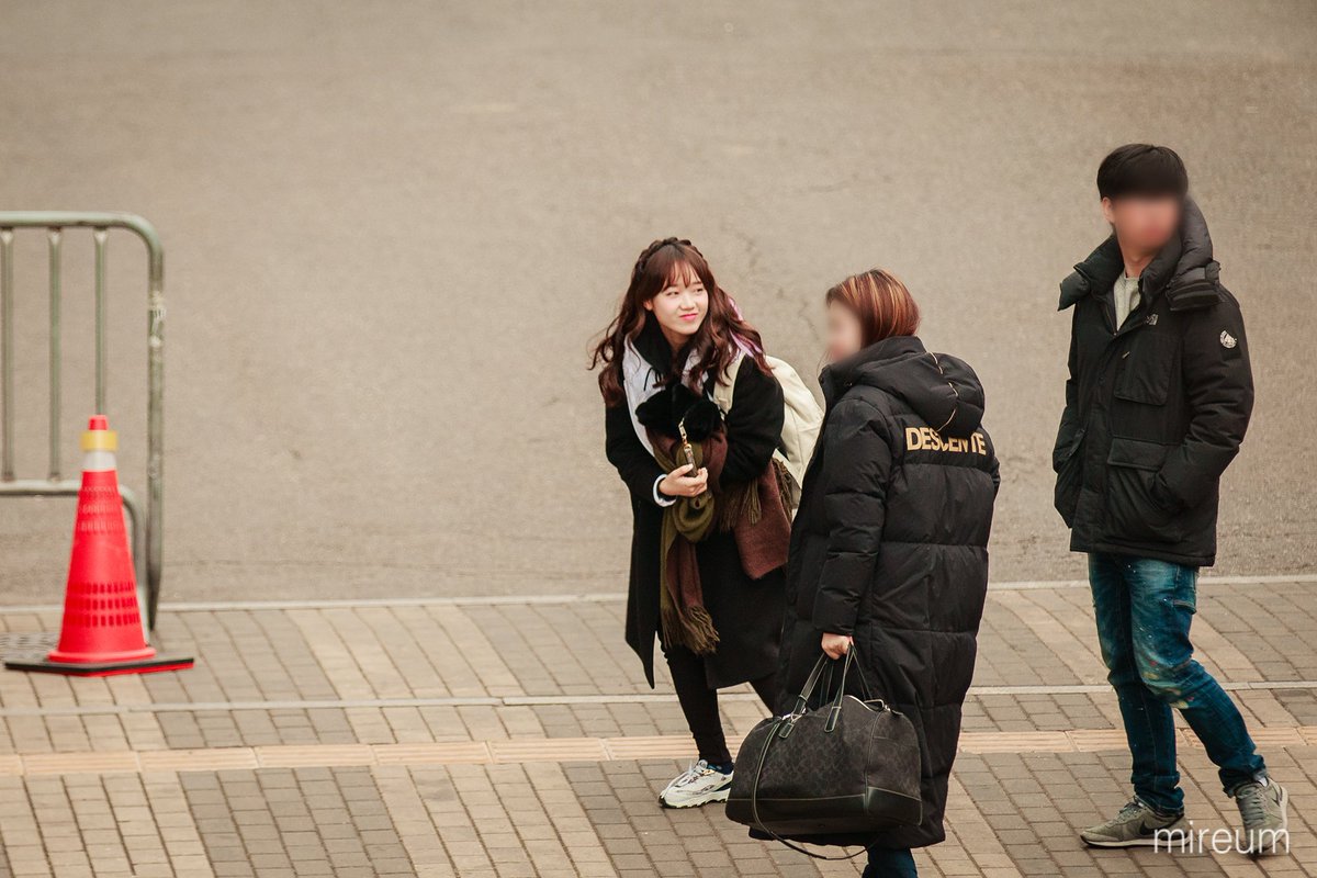 mireum_0's tweet photo. 160313 프로듀스101 4차평가 유정 출근 #최유정 #아이오아이 https://t.co/Dzgp9XH0rs
