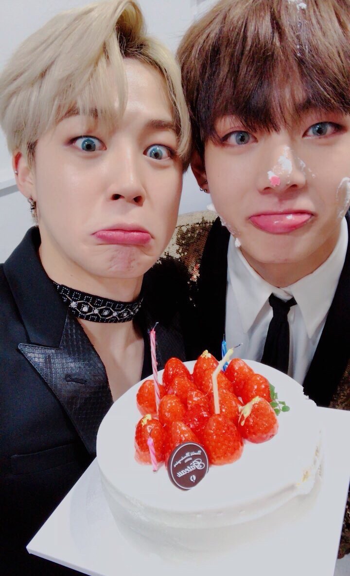 tt_lion_1230's tweet photo. テヒョンのセンイルまでに1230RT成功させたいです🦁💗💗

armyの皆様ご協力よろしくおねがいします！🙏🏻✨✨

#テテのセンイルまでに1230RT 
#RTした人全員フォローする 
#ARMYさんRT
#ARMYの力信じてる https://t.co/OxbBPFXL0d