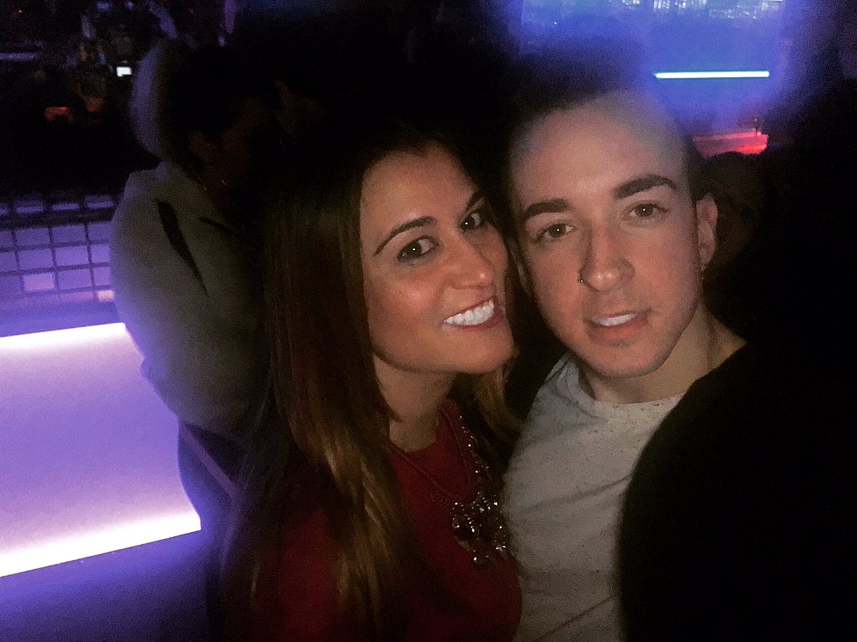 Litto_29's tweet photo. Y no podia faltar la mami de Bea 😍Un amor de mujer! ❤@simbabea #GranHermano17 #GranHermano #GH17 #BeaGH17 #Naranjita #Yolanda #Rodea https://t.co/X9ER5bDsXG