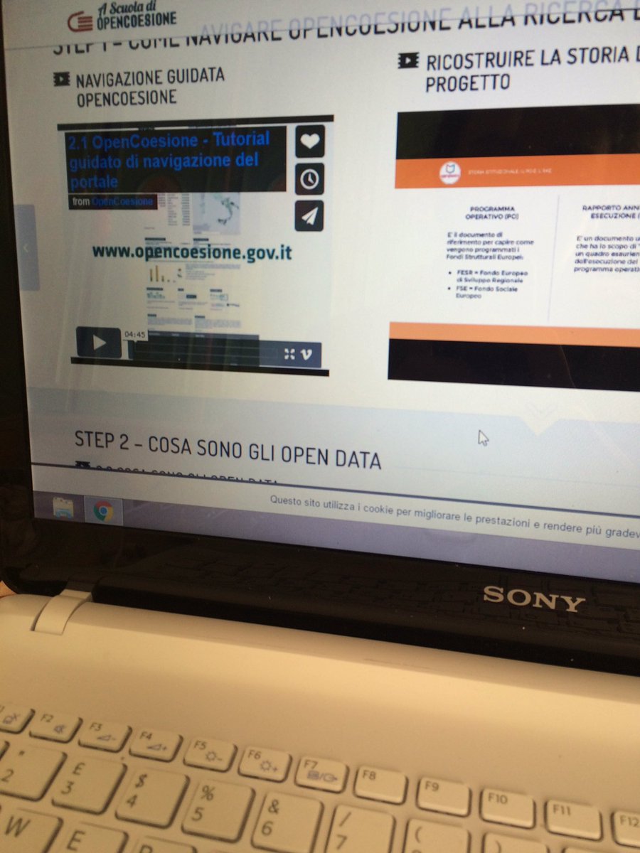 Helping15353981's tweet photo. Workworkwork.🤔 #OpenData #opencoesione #asoc #holidays  #lastday #work https://t.co/NF9DZ0kYNZ