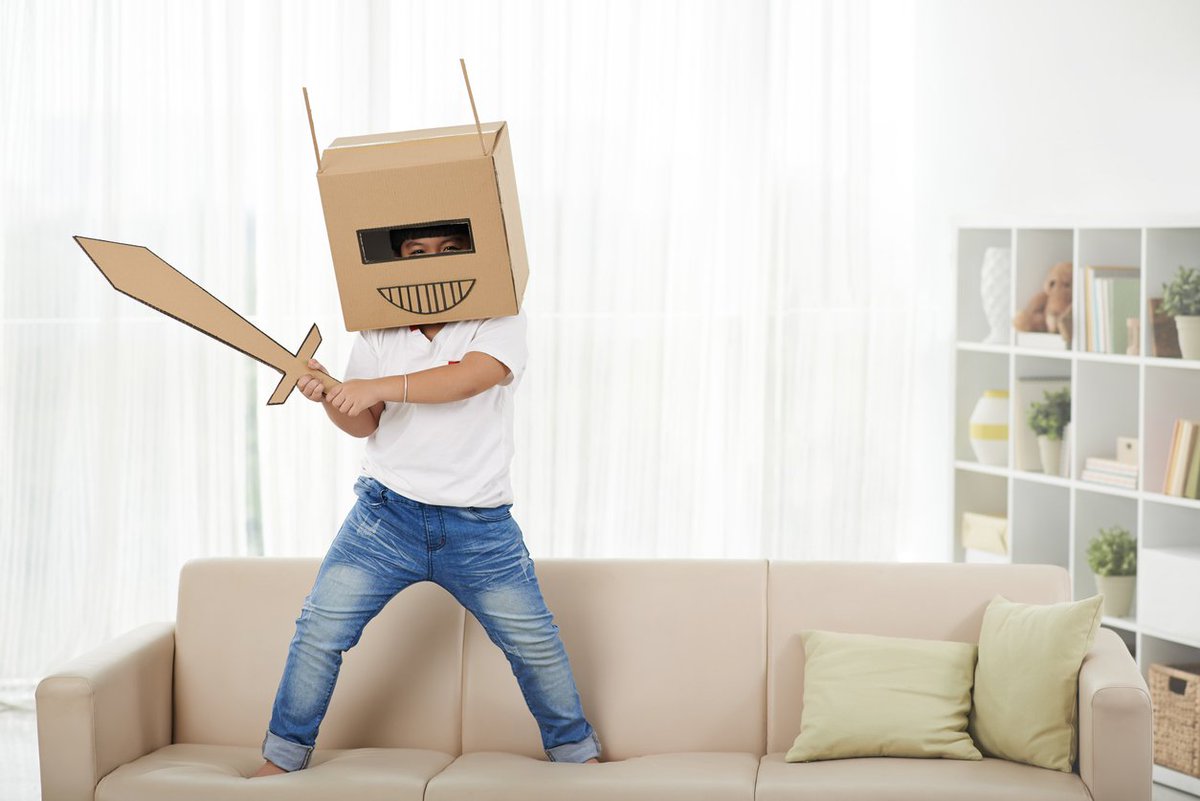 Supernanny's tweet photo. Twenty ideas for easy, screen-free, frugal fun with kids https://t.co/sNeRZ1MUe0 https://t.co/H6qcSX8HSP