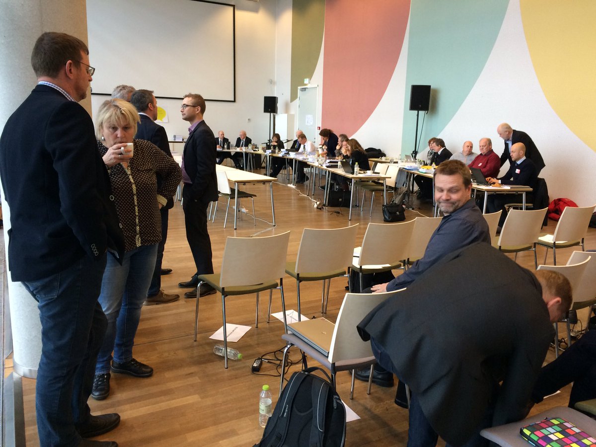 ChristelAnderse's tweet photo. Trist at #DR licens bruges på retssag og kamp frem for gode arbvilkår; tillid, fleksibilitet og fælles interesser. https://t.co/gpKUlrn2Gr