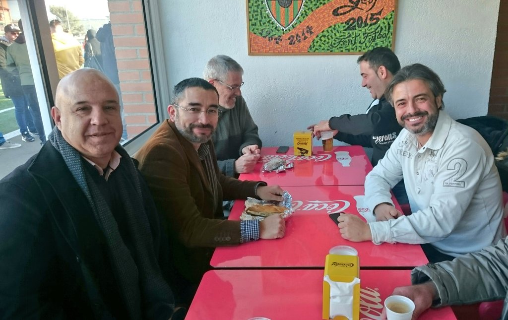 GabrielFerDiaz's tweet photo. Presentació Equips dels Clubs de Futbol Planada i Can Deu. Un nou i intel·ligent projecte esportiu a la ciutat: #Planadeu. Salut! #Sabadell https://t.co/kuBJLqoDls