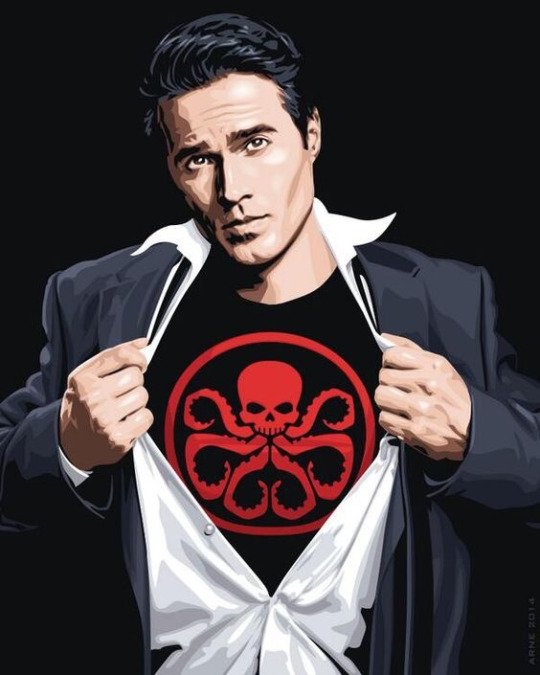 Ayer fue el cumpleaños de Brett Dalton. ¡Happy Hail Hydra Birthday 