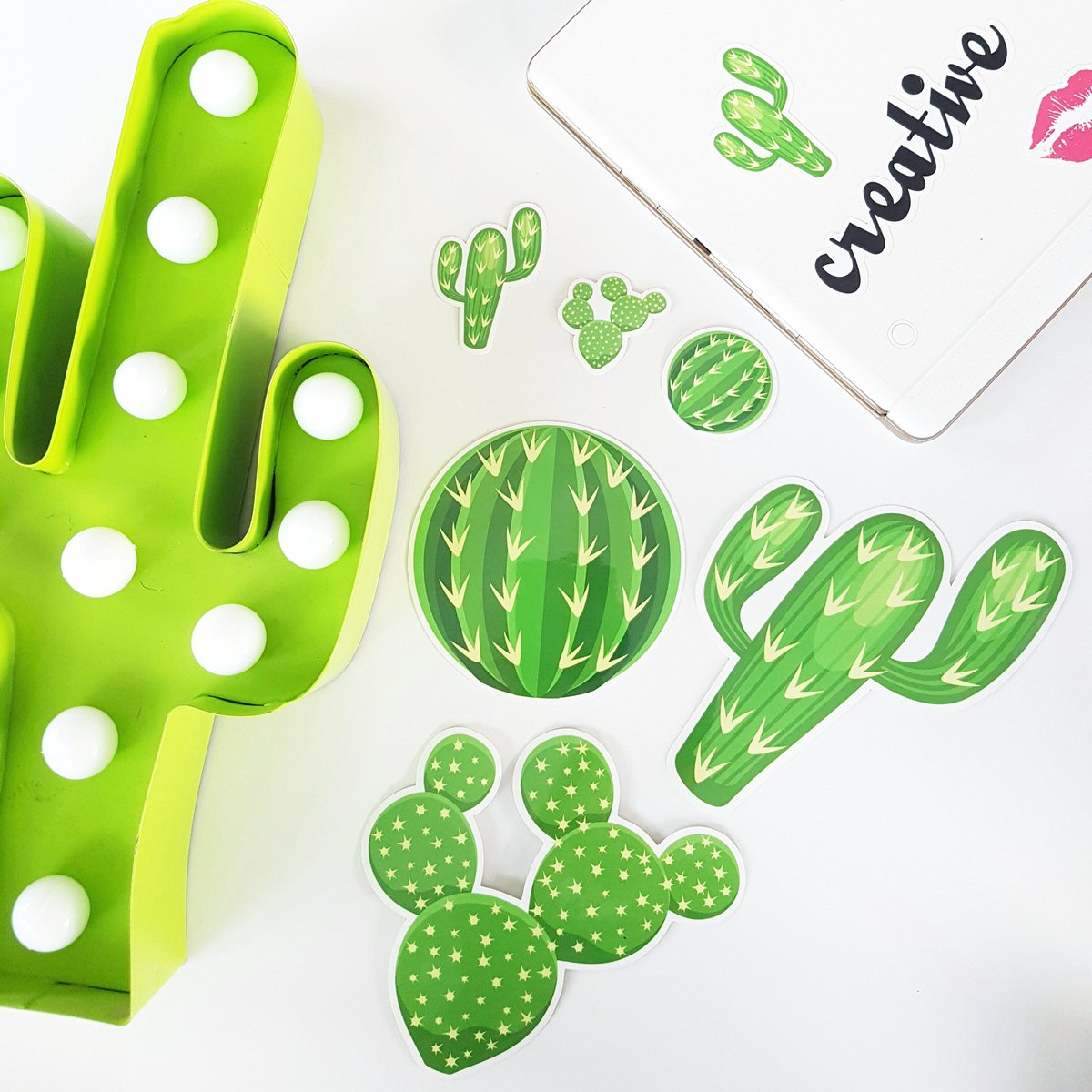 Dags att piffa till datorn, läsplattan eller kalendern med snygga stickers! bynina.se/produkt-katego… #stickers #kaktus #ehandel #byninaSE