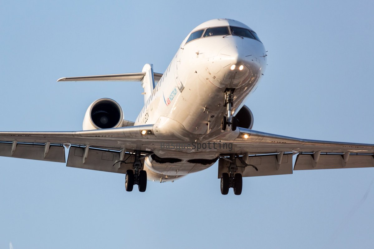 Aterrizamos para comer en <a href="/DonostiAir/">Donosti Aeropuerto</a> <a href="/Bombardier/">Bombardier</a> <a href="/AirNostrumLAM/">AIR NOSTRUM L.A.M.</a> #FelizDomingo 🛬🏡🍴🙂