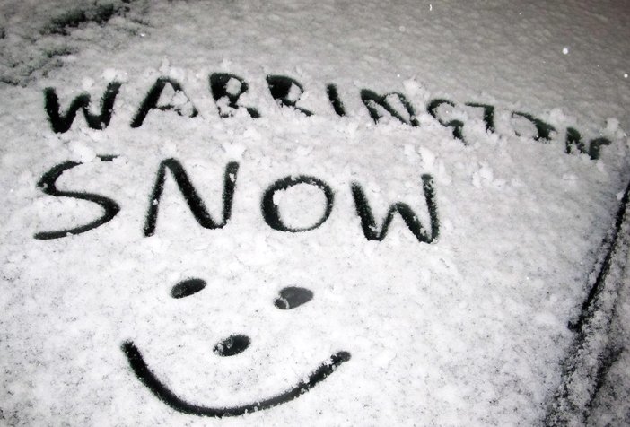 warringtonworld's tweet photo. Snow could be heading for #Warrington #snow https://t.co/kHBEol38JN https://t.co/SXwBvKnmh9
